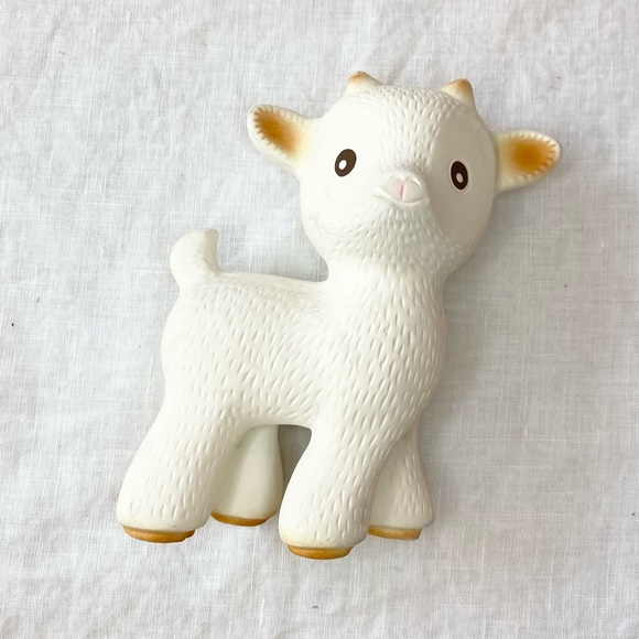 CaaOcho Sola the Goat Baby Natural Rubber Teether - Picture 2 of 10